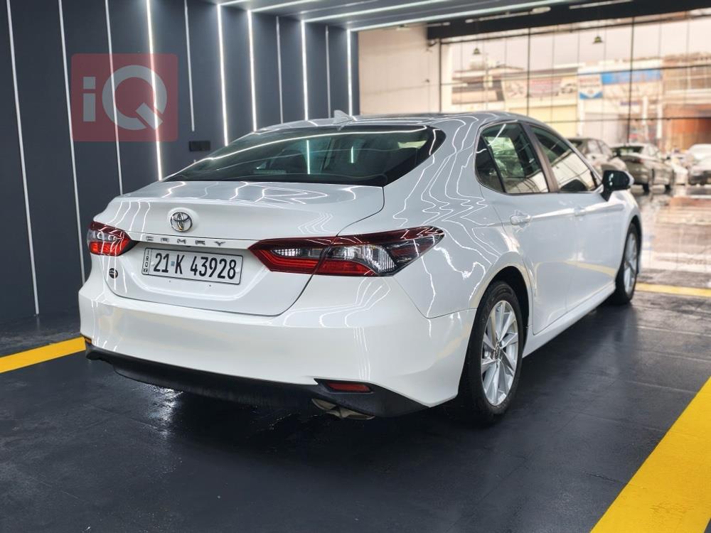 تۆیۆتا کامری